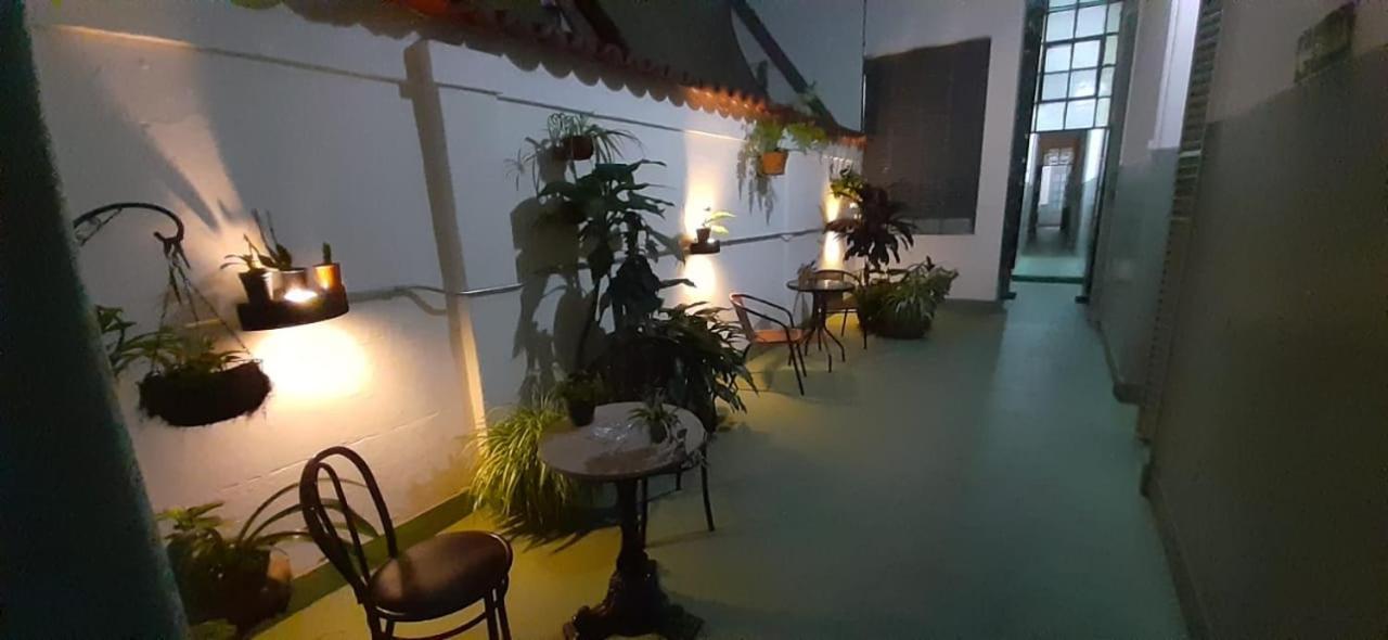 Hotel El Pibe ブエノスアイレス エクステリア 写真
